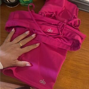 ALO Yoga Fuchsia and Teal Activewear Set